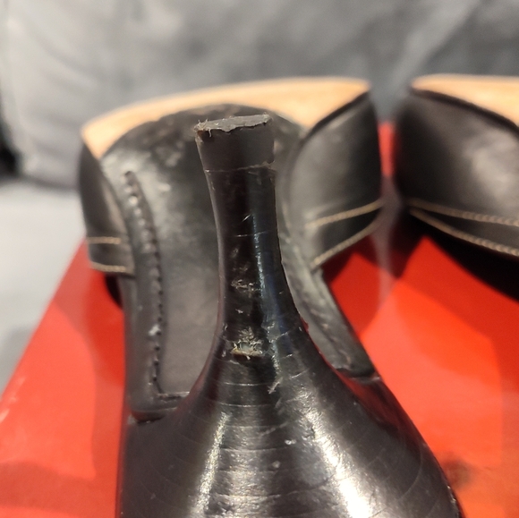 EUC COLE HAAN CITY BLACK LEATHER SLIP-ON MULES POINTED TOE 2½" KITTEN HEELS 6½B - Picture 6 of 14